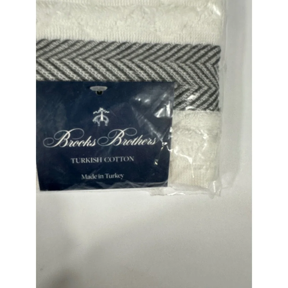 Brooks Brothers Turkish Cotton Herringbone Hand Towel White 16x28 NWT $30